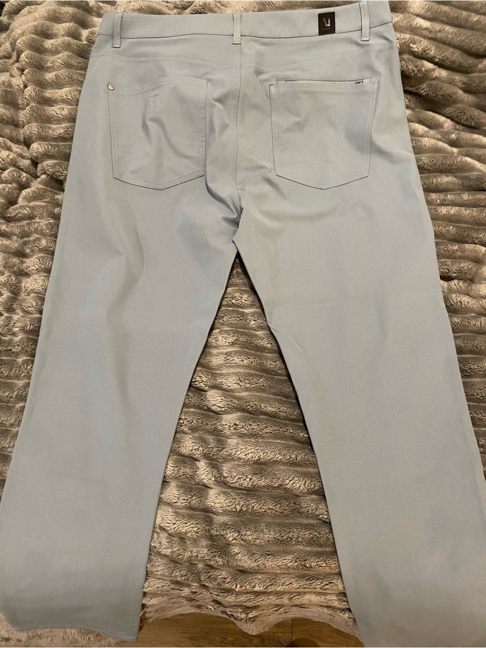 Vuori Men’s Pants in Light Gray/Blue - Picture 3 of 4